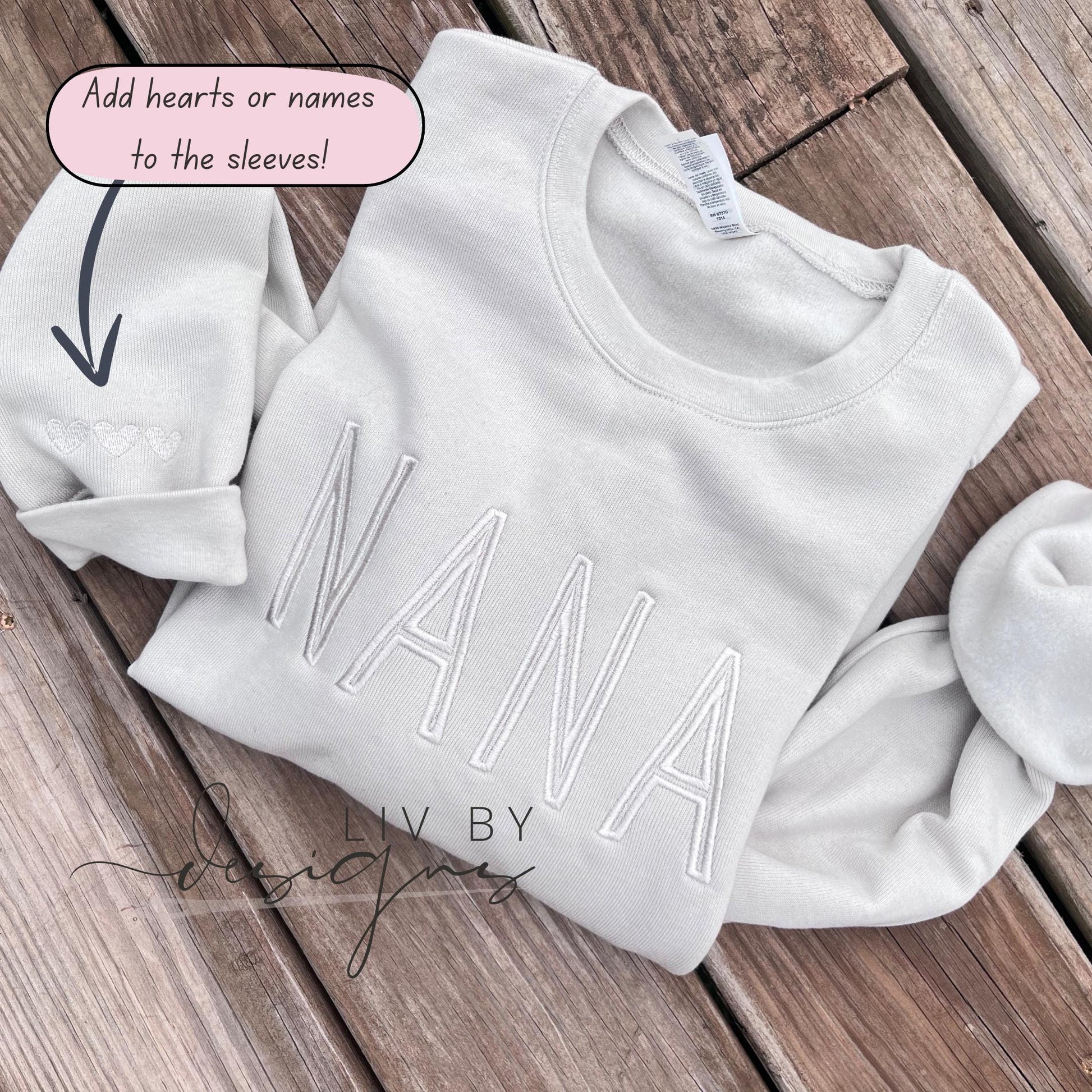 Personalized Mama Crewneck Embroidered Sweatshirt, Mother's Day Gift Under 40, Neutral Aesthetic Mama Sweatshirt, Custom Name Crewneck