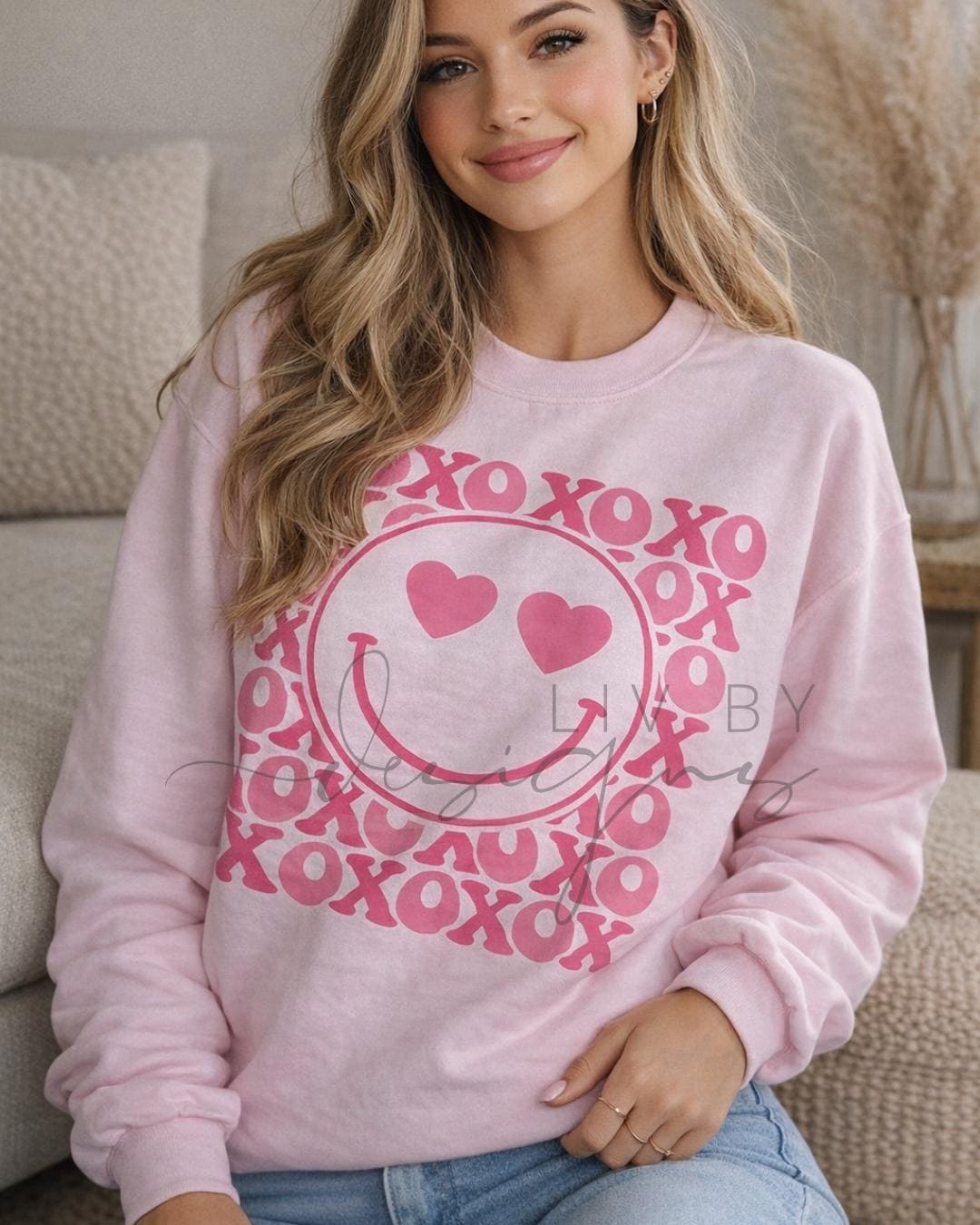 XO Smiley Face Crewneck | Pink Valentine Sweatshirt | Love Heart Shirt | Gildan Heavy Blend Crew | Valentines Day Sweatshirt (etsy image id: 7563827256)