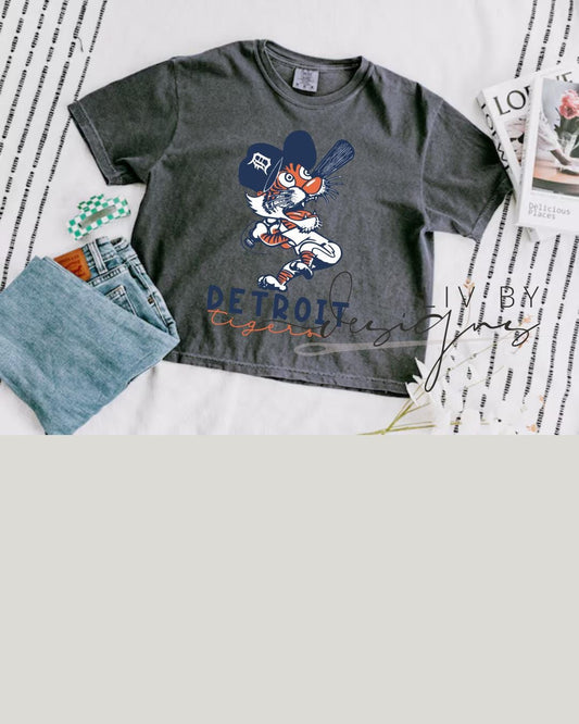 Detroit Baseball Crop Top | Cartoon Tiger Comfort Colors Cropped T-Shirt (etsy image id: 7892048864)