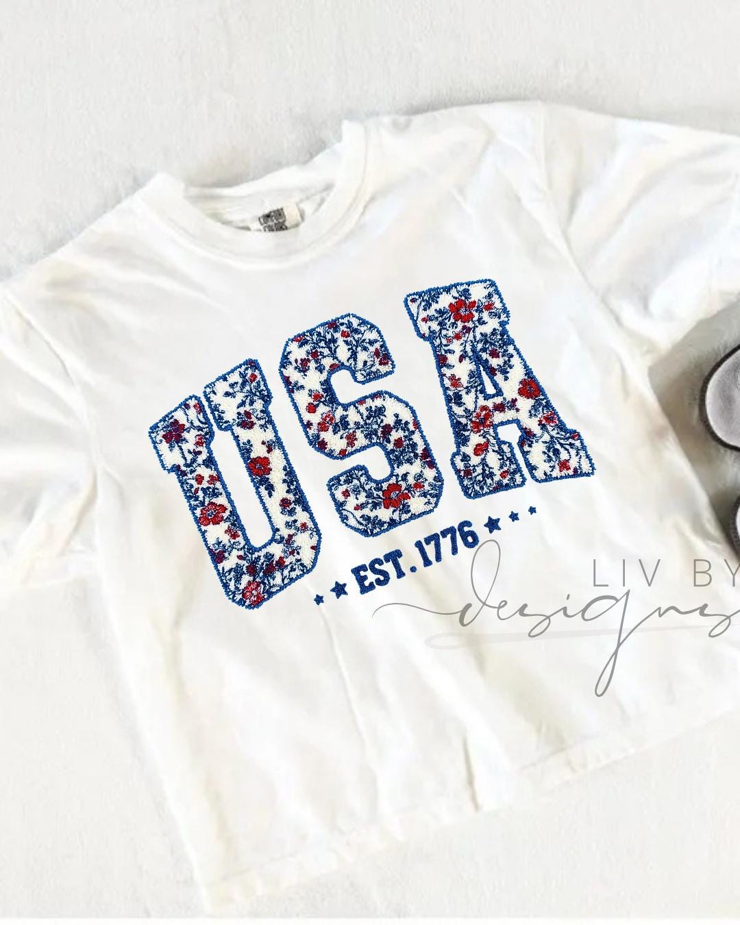 1776 retro 4th of July USA Graphic Crop Top | Comfort Colors Patriotic 250th Anniversary Cropped T-shirt for the 4th of July __etsy:8153546535